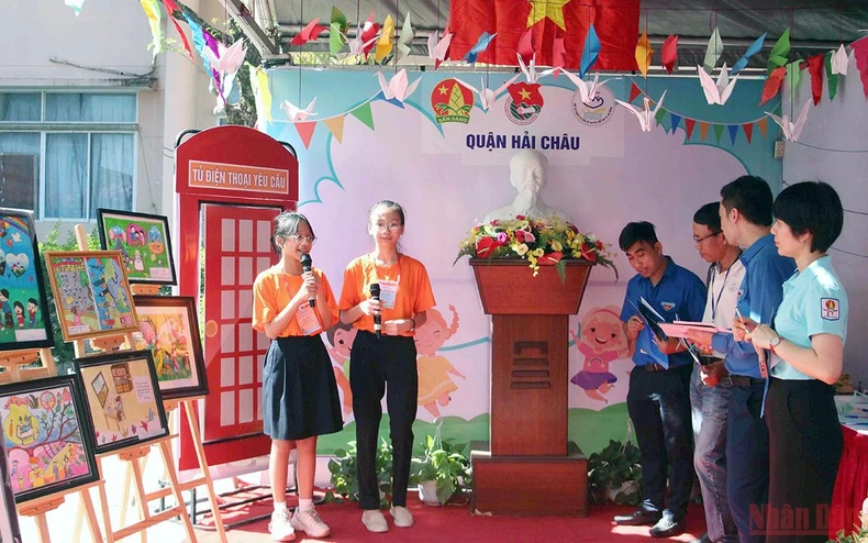 Tặng 400 suất quà cho thiếu nhi khó khăn Đà Nẵng -0