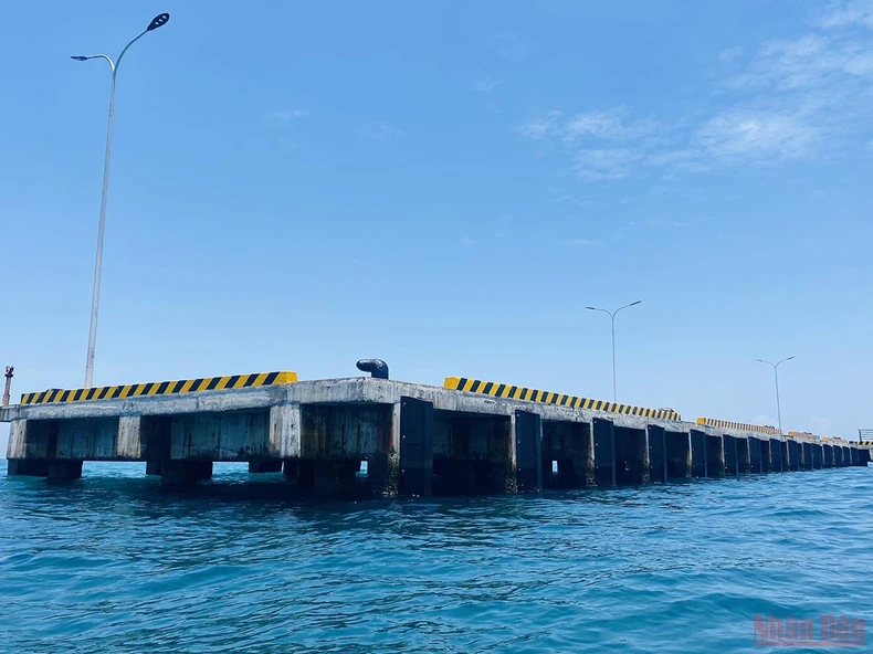 Quảng Ngãi: Khai thác thử nghiệm cảng Bến Đình ở huyện đảo Lý Sơn -2