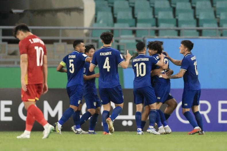 (Hết hiệp 1) U23 Việt Nam 1-1 U23 Thái Lan: Sai lầm đáng tiếc -0