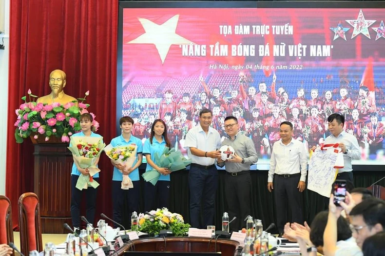 Tọa đàm trực tuyến: Nâng tầm bóng đá nữ Việt Nam -0