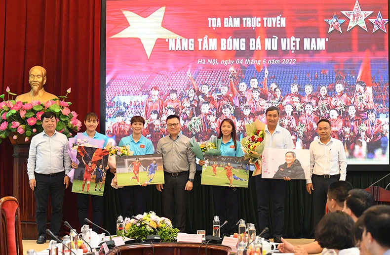 Tọa đàm trực tuyến Nâng tầm bóng đá nữ Việt Nam -0