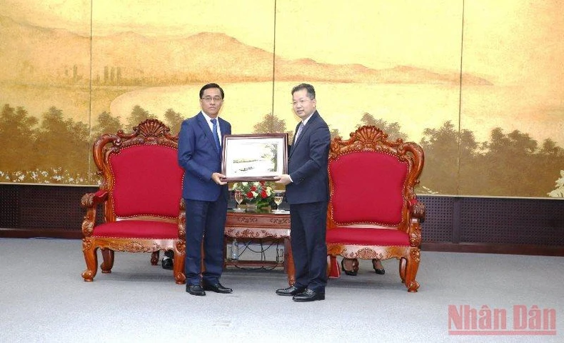 Tăng cường hợp tác Đà Nẵng – Sê Kông (Lào) -0