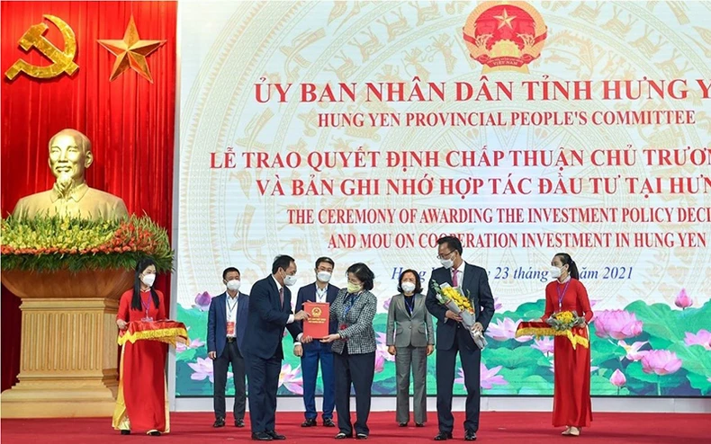 Vinamilk và các công ty con liên tiếp công bố thêm thông tin về các dự án lớn -0