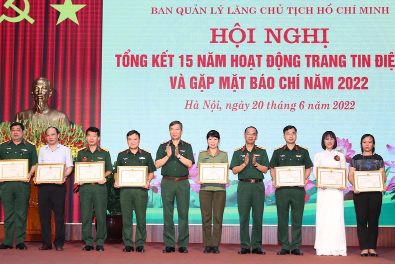 Góp phần phát huy ý nghĩa chính trị, văn hóa của Công trình Lăng Chủ tịch Hồ Chí Minh -0