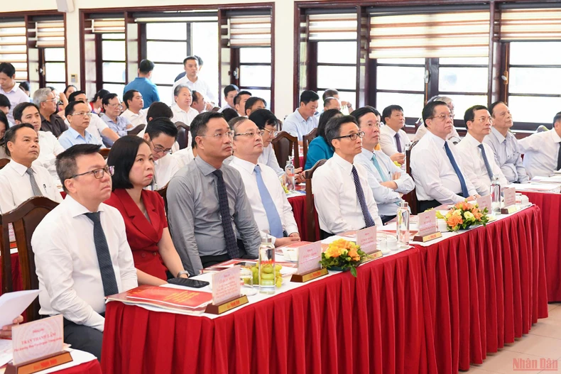 Phát động phong trào thi đua “Xây dựng môi trường văn hóa trong các cơ quan báo chí” -0