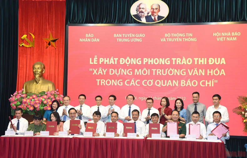 Phát động phong trào thi đua “Xây dựng môi trường văn hóa trong các cơ quan báo chí” -0