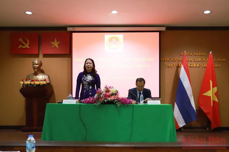 Phó Chủ tịch nước Võ Thị Ánh Xuân thăm Đại sứ quán Việt Nam tại Thái Lan -0