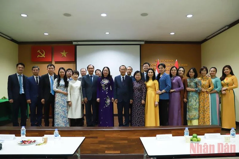 Phó Chủ tịch nước Võ Thị Ánh Xuân thăm Đại sứ quán Việt Nam tại Thái Lan -0
