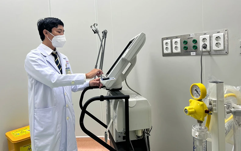 Tháo gỡ khó khăn, vướng mắc trong đấu thầu thuốc, vật tư y tế -0