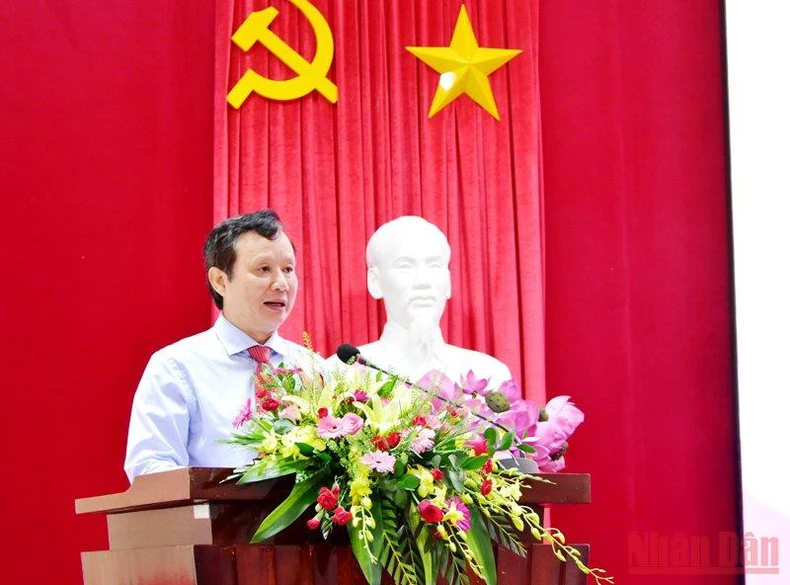 Phát triển văn hóa, con người Huế theo tinh thần Nghị quyết số 54 của Bộ Chính trị -0