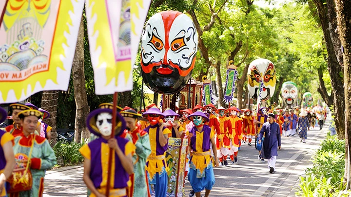 Để Festival Huế hấp dẫn hơn -0