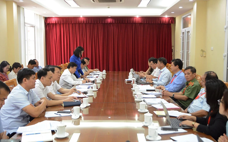 Cảnh giác với các thiết bị công nghệ cao lọt vào phòng thi -0