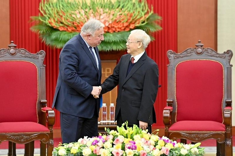 [Ảnh] Tổng Bí thư Nguyễn Phú Trọng tiếp Chủ tịch Thượng viện Cộng hòa Pháp ảnh 2