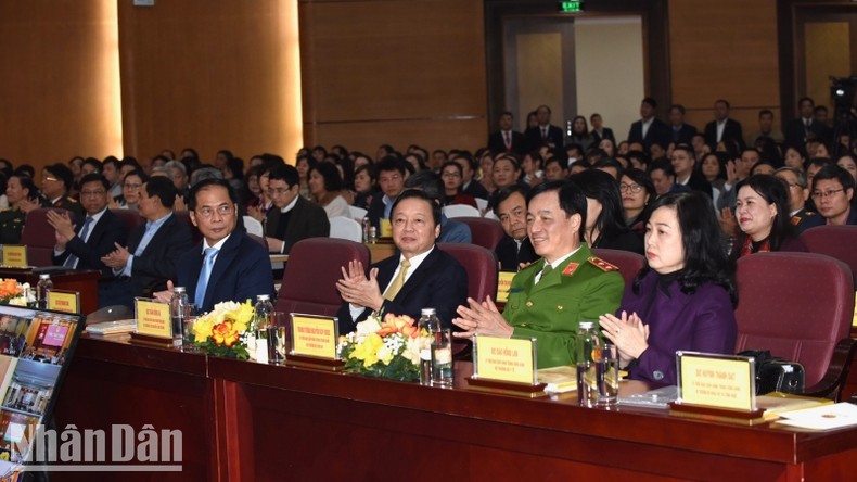 Thủ tướng Phạm Minh Chính dự Hội nghị trực tuyến triển khai nhiệm vụ năm 2023 của ngành nội vụ ảnh 2