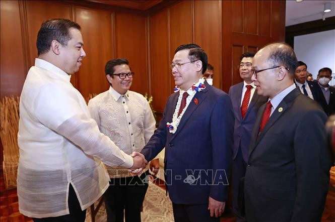 [Ảnh] Lễ đón Chủ tịch Quốc hội Vương Đình Huệ thăm chính thức Cộng hòa Philippines ảnh 3