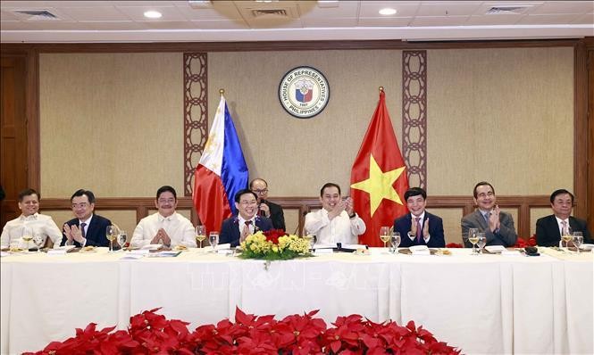 [Ảnh] Lễ đón Chủ tịch Quốc hội Vương Đình Huệ thăm chính thức Cộng hòa Philippines ảnh 6