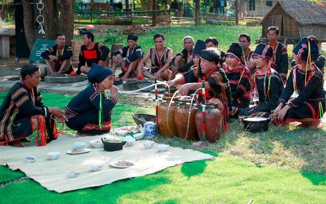 Lễ mừng lúa mới của dân tộc Gia Rai tỉnh Gia Lai tại Làng Văn hóa-Du lịch các dân tộc Việt Nam ảnh 1