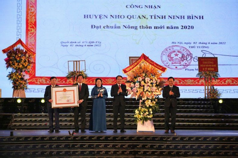Huyện Nho Quan kỷ niệm 160 năm danh xưng và đón bằng công nhận đạt chuẩn nông thôn mới ảnh 2