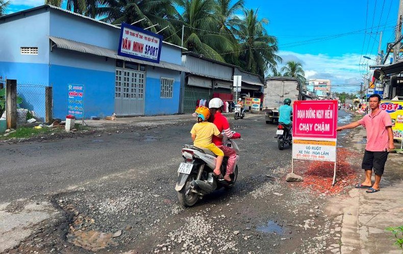 Cần sớm khắc phục hư hỏng trên các tuyến quốc lộ tại Bến Tre ảnh 1