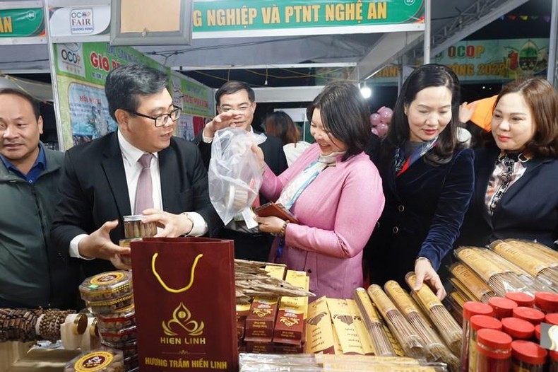 Hơn 170 gian hàng tham gia Hội chợ OCOP Quảng Ninh - Đông 2022 ảnh 1