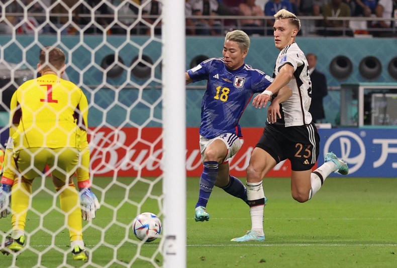 Nhật Bản bất ngờ đánh bại Đức 2-1 ảnh 3