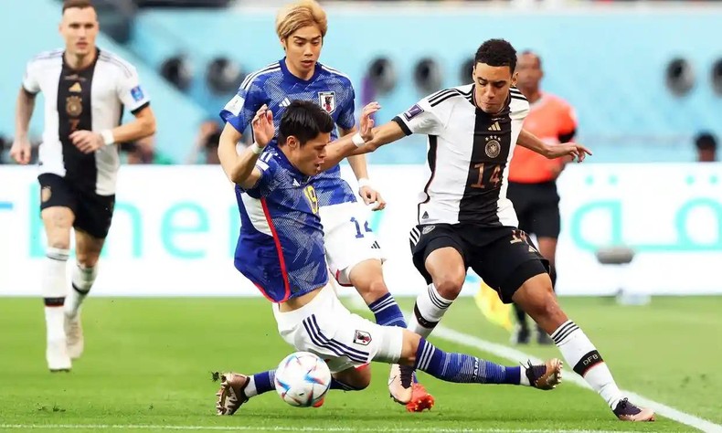 Nhật Bản bất ngờ đánh bại Đức 2-1 ảnh 2