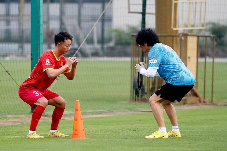 Đội tuyển Việt Nam tập trung buổi đầu hướng tới AFF Cup 2022 ảnh 3