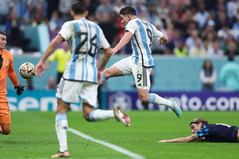 Messi cùng Argentina vào chung kết World Cup 2022 ảnh 3