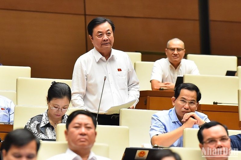 Bộ trưởng Huỳnh Thành Đạt: Nhiều rào cản trong việc ứng dụng công nghệ cao vào nông nghiệp ảnh 3