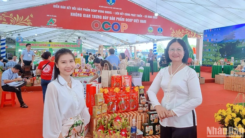 Festival tôm Cà Mau - Tự hào thương hiệu Việt ảnh 1
