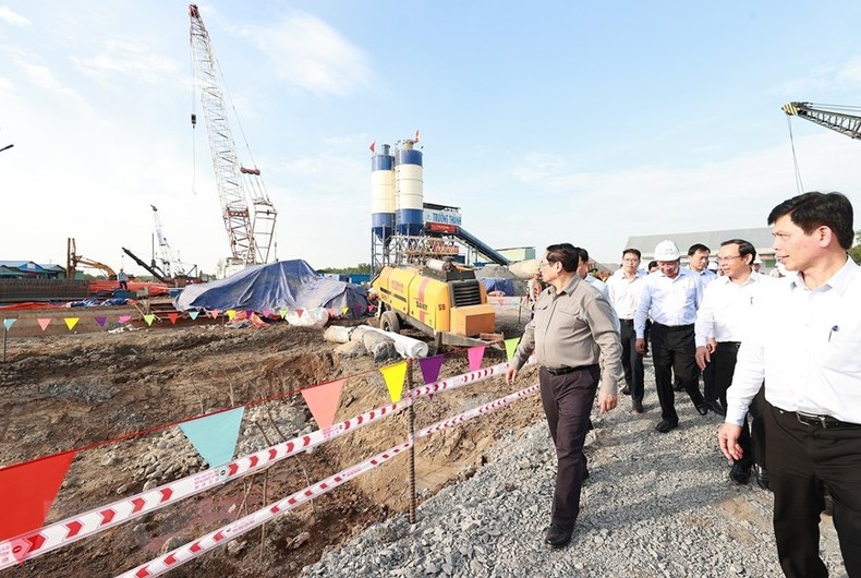 Thủ tướng kiểm tra tiến độ xây dựng cầu Nhơn Trạch ảnh 1