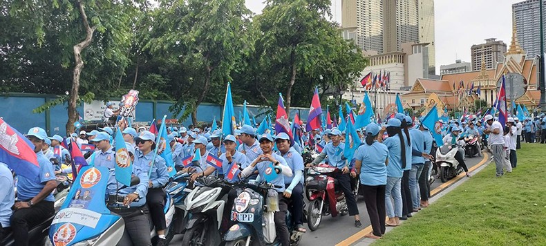  Thủ tướng Campuchia Samdech Hun Sen tiếp Đoàn quan sát viên quốc tế ảnh 2