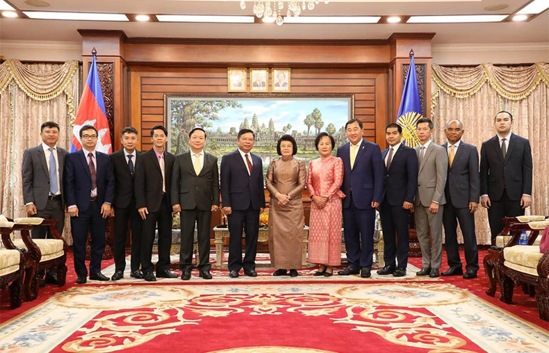 Việt Nam và Campuchia duy trì quan hệ lâu bền, tăng cường gắn bó chặt chẽ ảnh 2