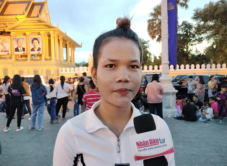 Tưng bừng Lễ hội đua thuyền truyền thống tại Campuchia ảnh 2