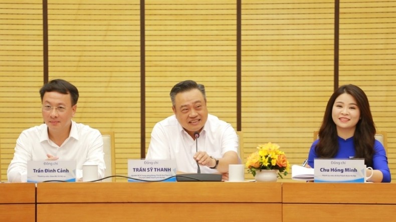 Chủ tịch Ủy ban nhân dân thành phố Hà Nội đối thoại với thanh niên ảnh 4