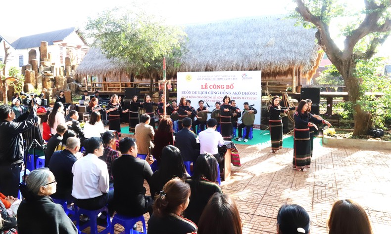 Đắk Lắk công bố buôn du lịch cộng đồng đầu tiên Akŏ Dhông ảnh 1