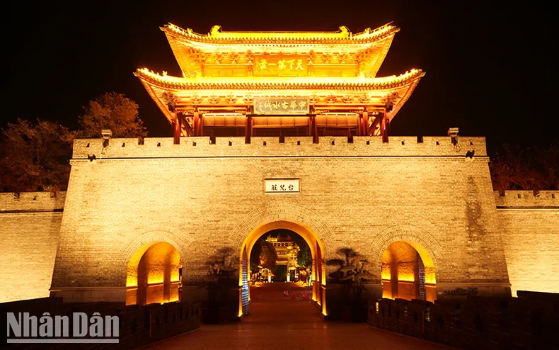 [Ảnh] Độc đáo thành cổ Đài Nhi Trang nằm bên Đại vận hà ở Trung Quốc ảnh 2