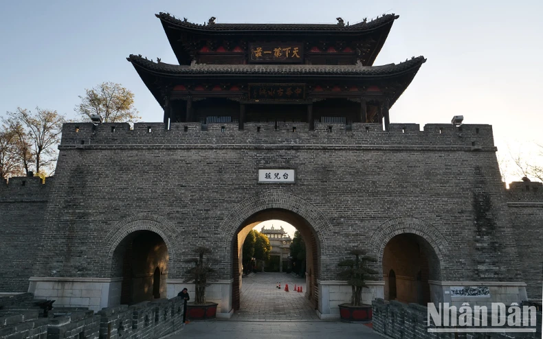 [Ảnh] Độc đáo thành cổ Đài Nhi Trang nằm bên Đại vận hà ở Trung Quốc ảnh 1