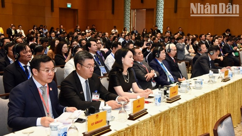 Thúc đẩy quan hệ hợp tác kinh tế， thương mại và đầu tư Việt Nam-Singapore lên tầm cao mới ảnh 6