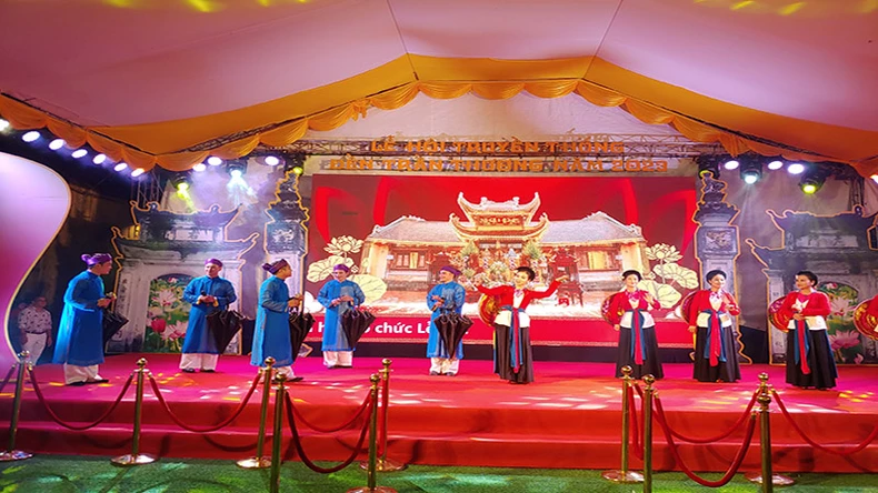 Khai mạc Lễ hội truyền thống Đền Trần Thương năm 2023 ảnh 1