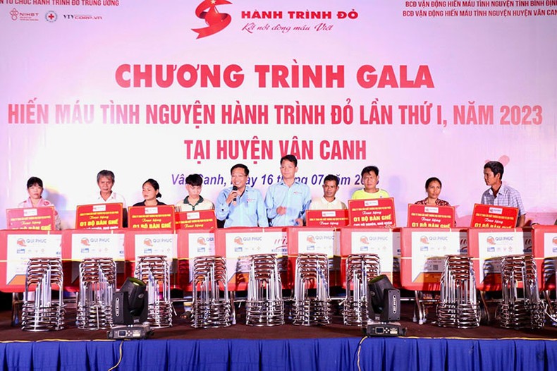 Bình Định thành lập “Ngân hàng máu sống” đầu tiên ở huyện miền núi Vân Canh ảnh 1