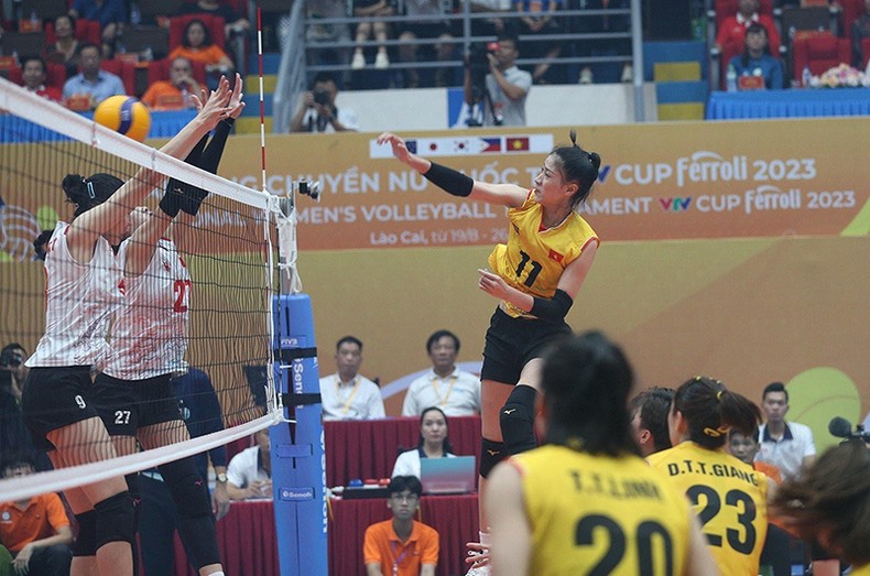 Việt Nam đoạt cả ngôi vô địch và Á quân Giải bóng chuyền nữ quốc tế VTV Cup Ferroli 2023 ảnh 1