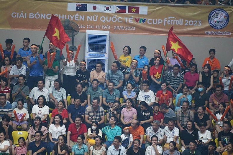 Việt Nam đoạt cả ngôi vô địch và Á quân Giải bóng chuyền nữ quốc tế VTV Cup Ferroli 2023 ảnh 2