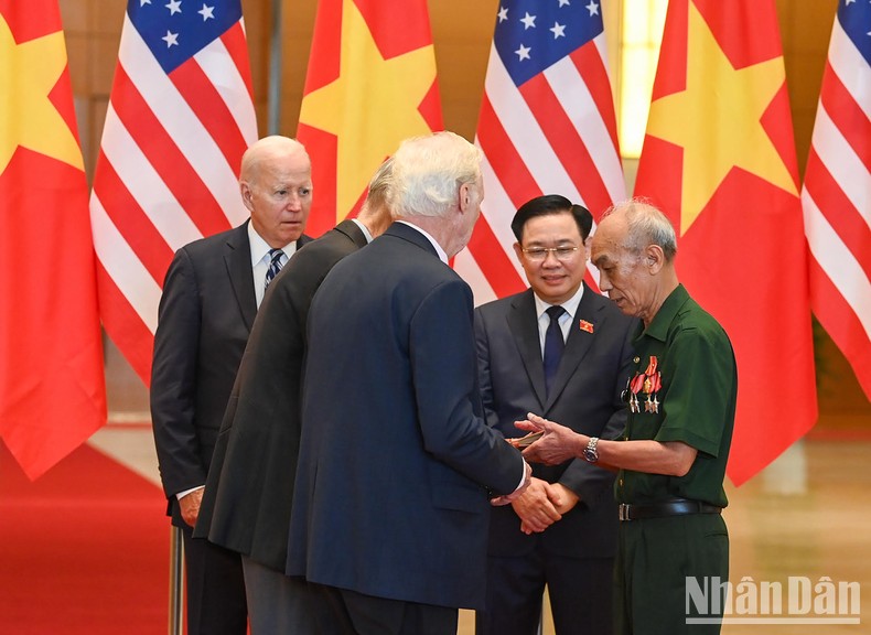 [Ảnh] Chủ tịch Quốc hội Vương Đình Huệ tiếp Tổng thống Mỹ Joe Biden ảnh 3