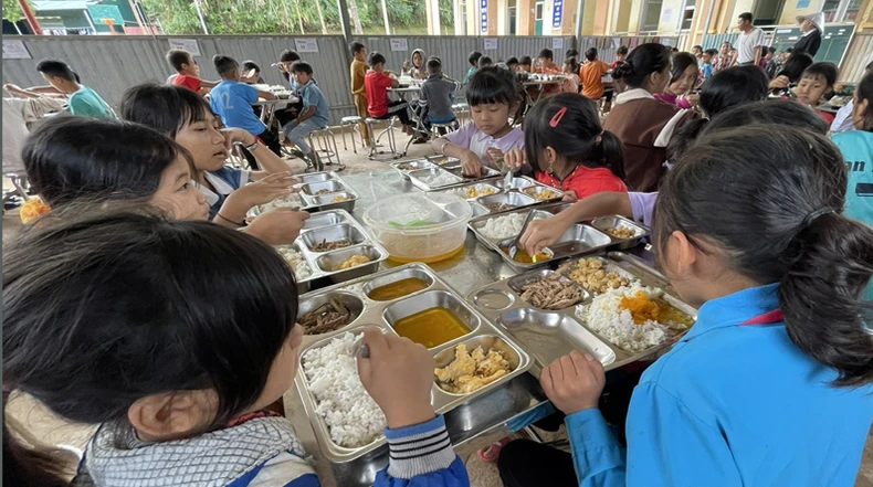 Lai Châu: Làm tốt công tác chăm, nuôi học sinh bán trú ở huyện biên giới Mường Tè ảnh 2