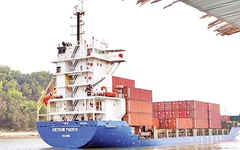 Nghệ An thông qua chính sách hỗ trợ các hãng tàu biển xếp, dỡ hàng hóa qua cảng Cửa Lò ảnh 1