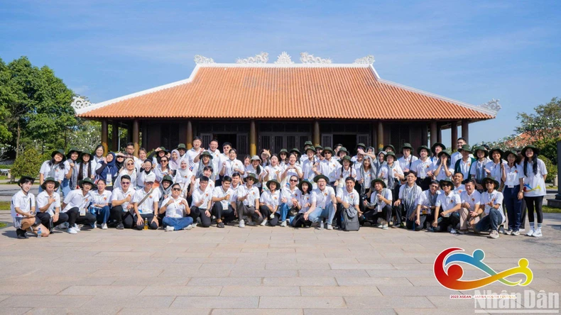 Thanh niên Việt Nam góp phần phát triển quan hệ Nhật Bản-ASEAN vững mạnh ảnh 1