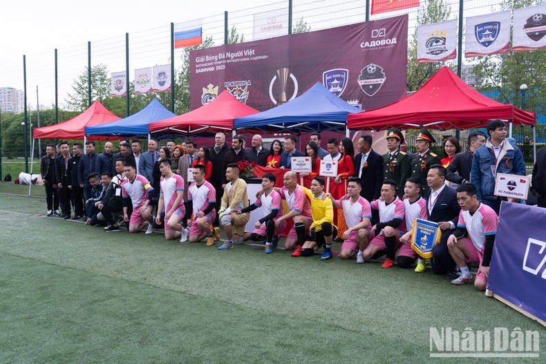 Người Việt tại Nga tranh tài bóng đá, kỷ niệm Ngày sinh Chủ tịch Hồ Chí Minh ảnh 2