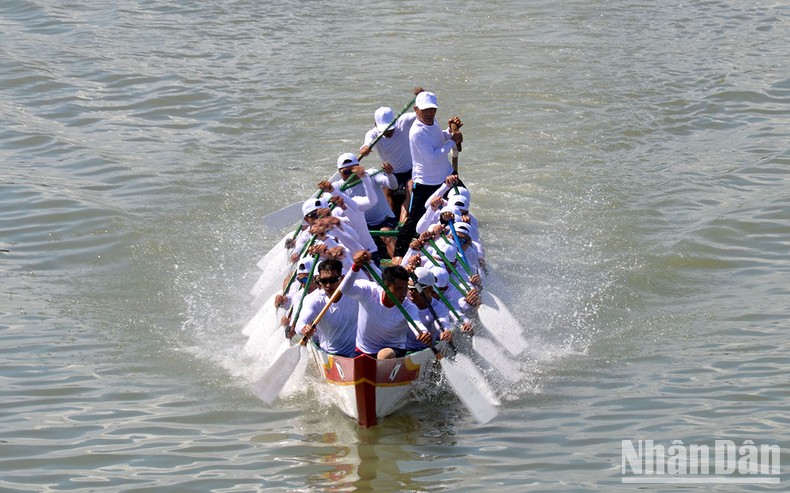 Tưng bừng Lễ hội đua thuyền trên sông Cà Ty, Xuân Quý Mão 2023 ảnh 4