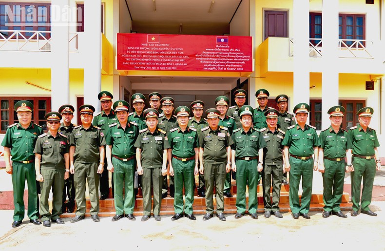 Bàn giao công trình Trường Văn hóa dân tộc nội trú Quân đội nhân dân Lào ảnh 4